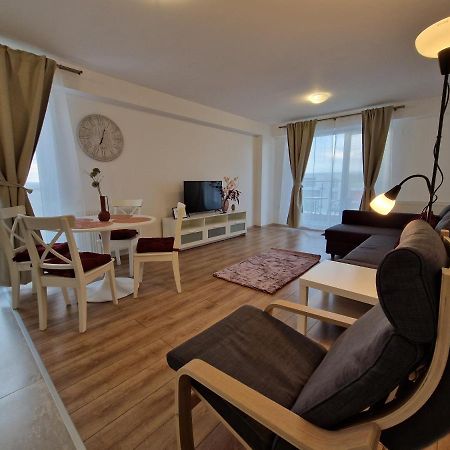 Sky Airport Residence Отопени Экстерьер фото