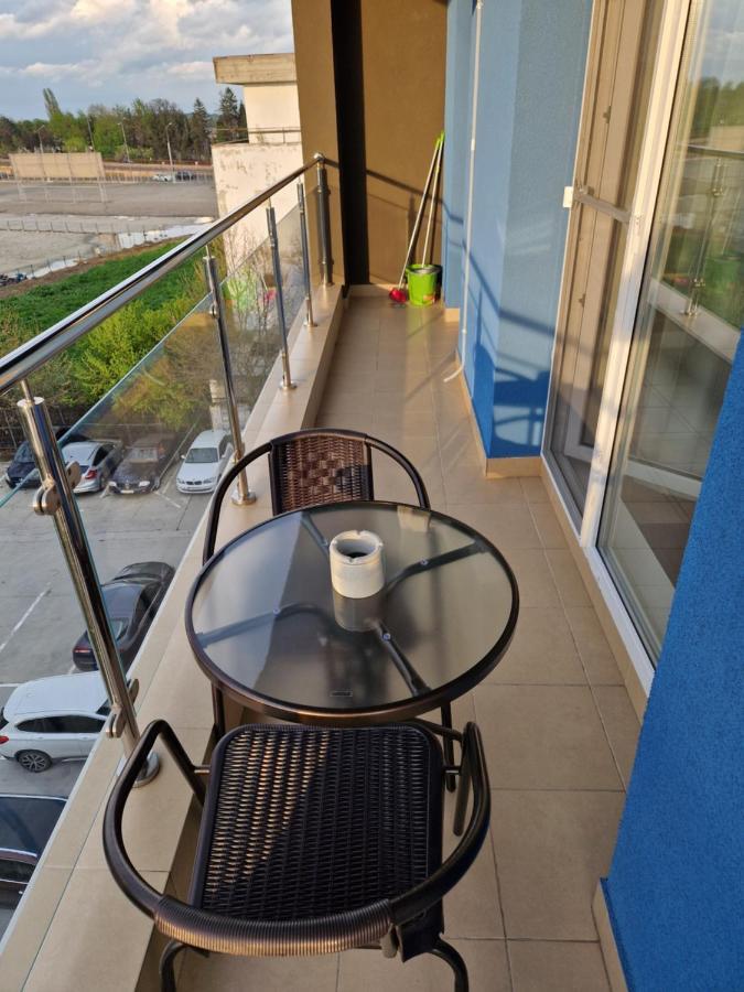 Sky Airport Residence Отопени Экстерьер фото